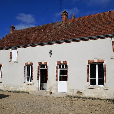 Gite Champetre A Mareau-Aux-Pres: Terrasse, Jardin, Et Confort Pour 6 Personnes - Fr-1-590-140 מראה חיצוני תמונה